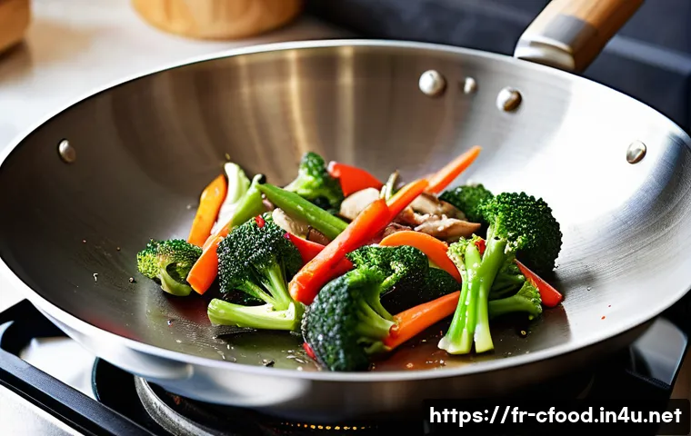 중식 조리기구 쇼핑 - **Prompt for Wok Scene:**
An inviting, close-up shot of a well-seasoned carbon steel wok on a ga...
